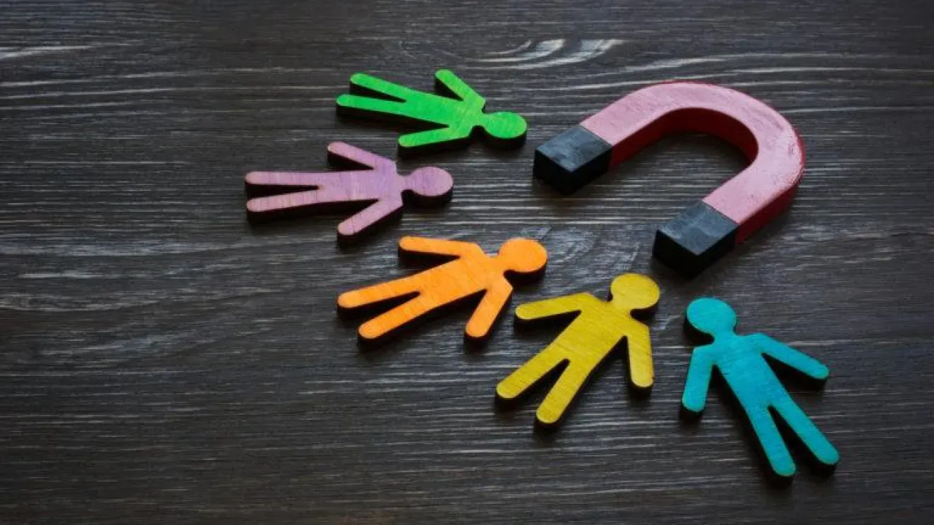 Creating a Successful Employee Referral Program: Tips and Strategies
